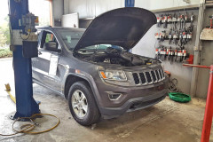We-work-on-Jeep-Grand-Cherokees